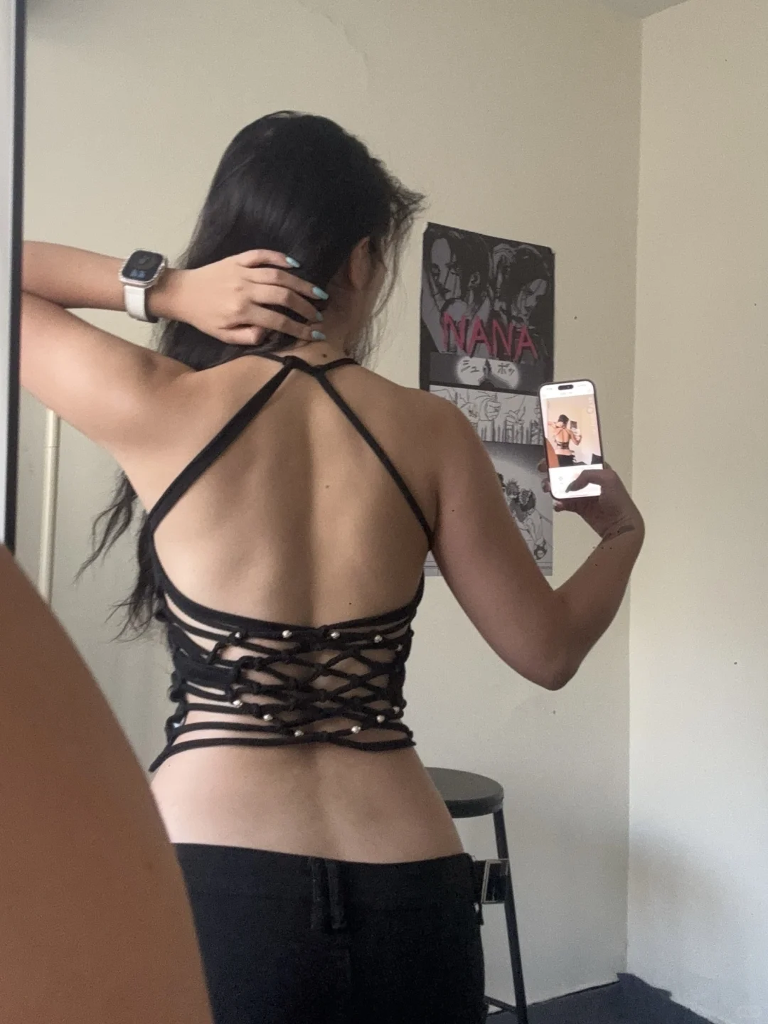 细狗第一次穿大露背