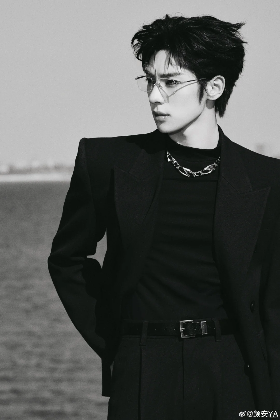 颜安你好性感，这套妆造得高人指点了