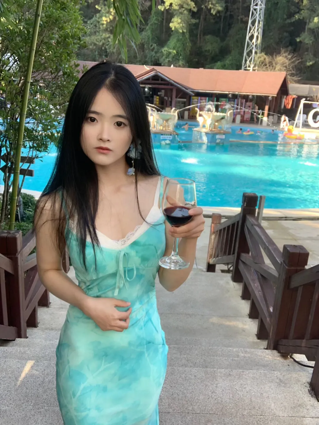 今日泡温泉♨️，我够靓💥