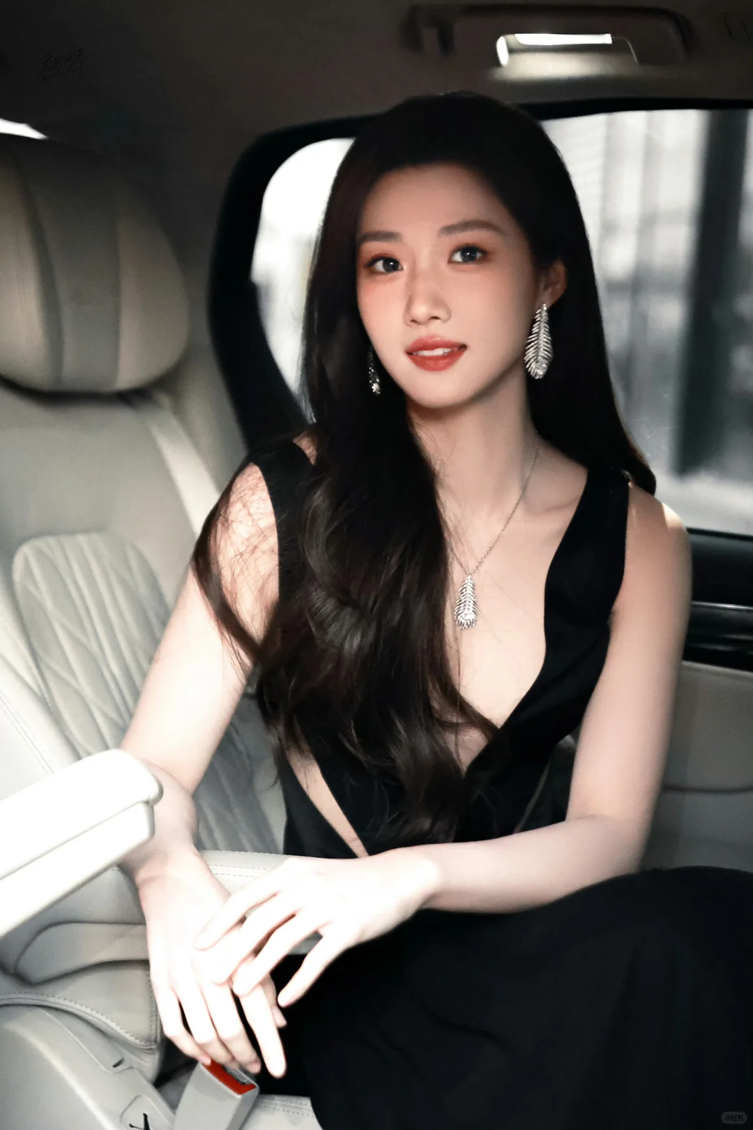 卢昱晓壁纸锁屏壁纸