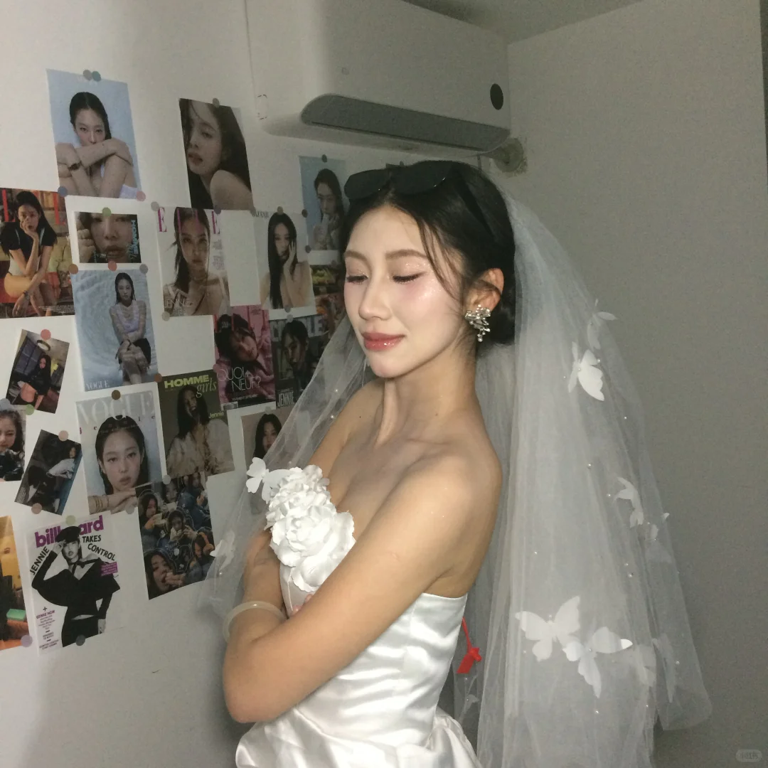 第一次做模特就赚了2000块～