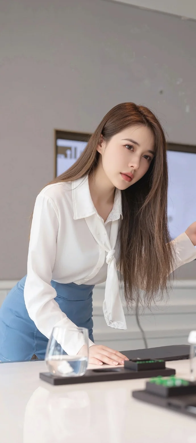 一天免费p一张美女图