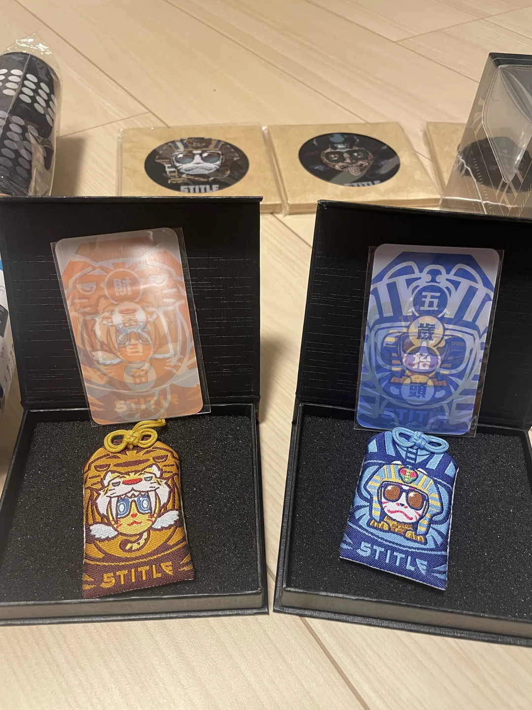 老高与小茉周边收到