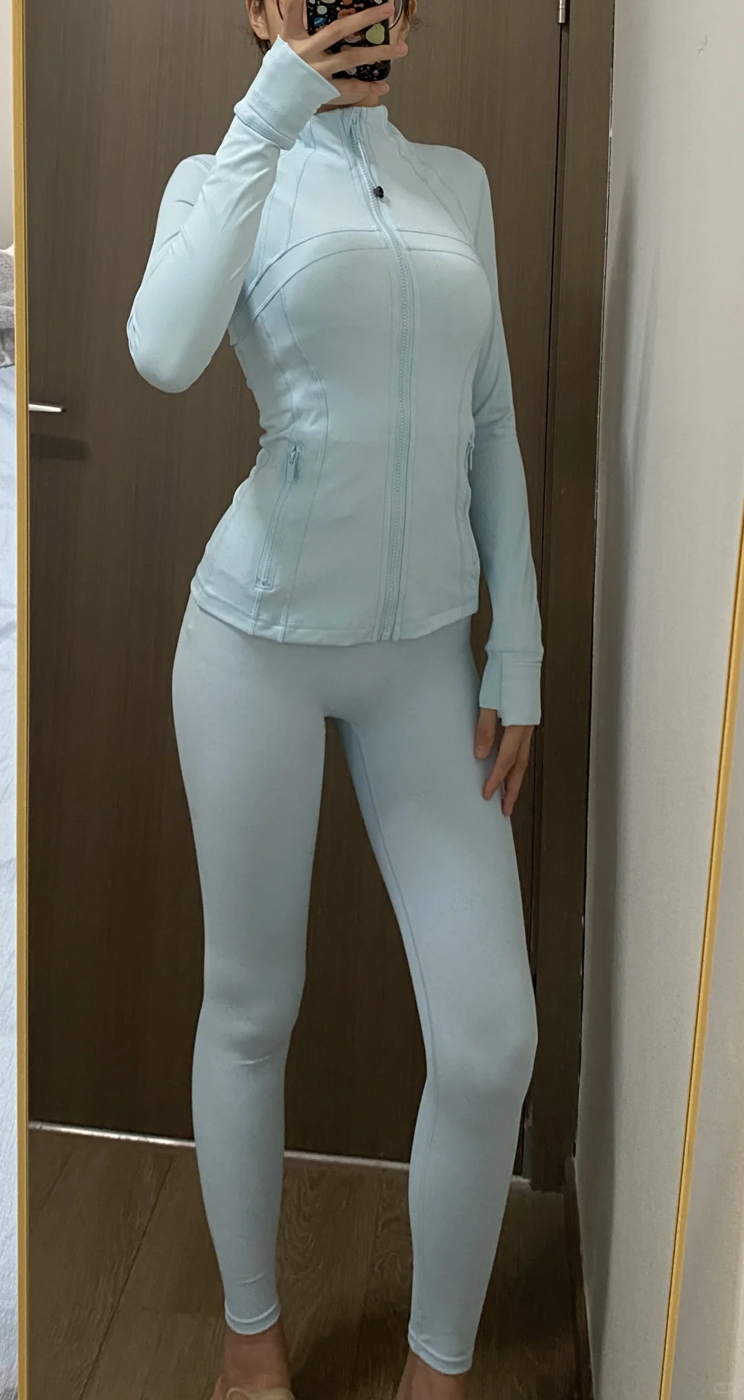 超显白瑜伽服，好穿又显身材～