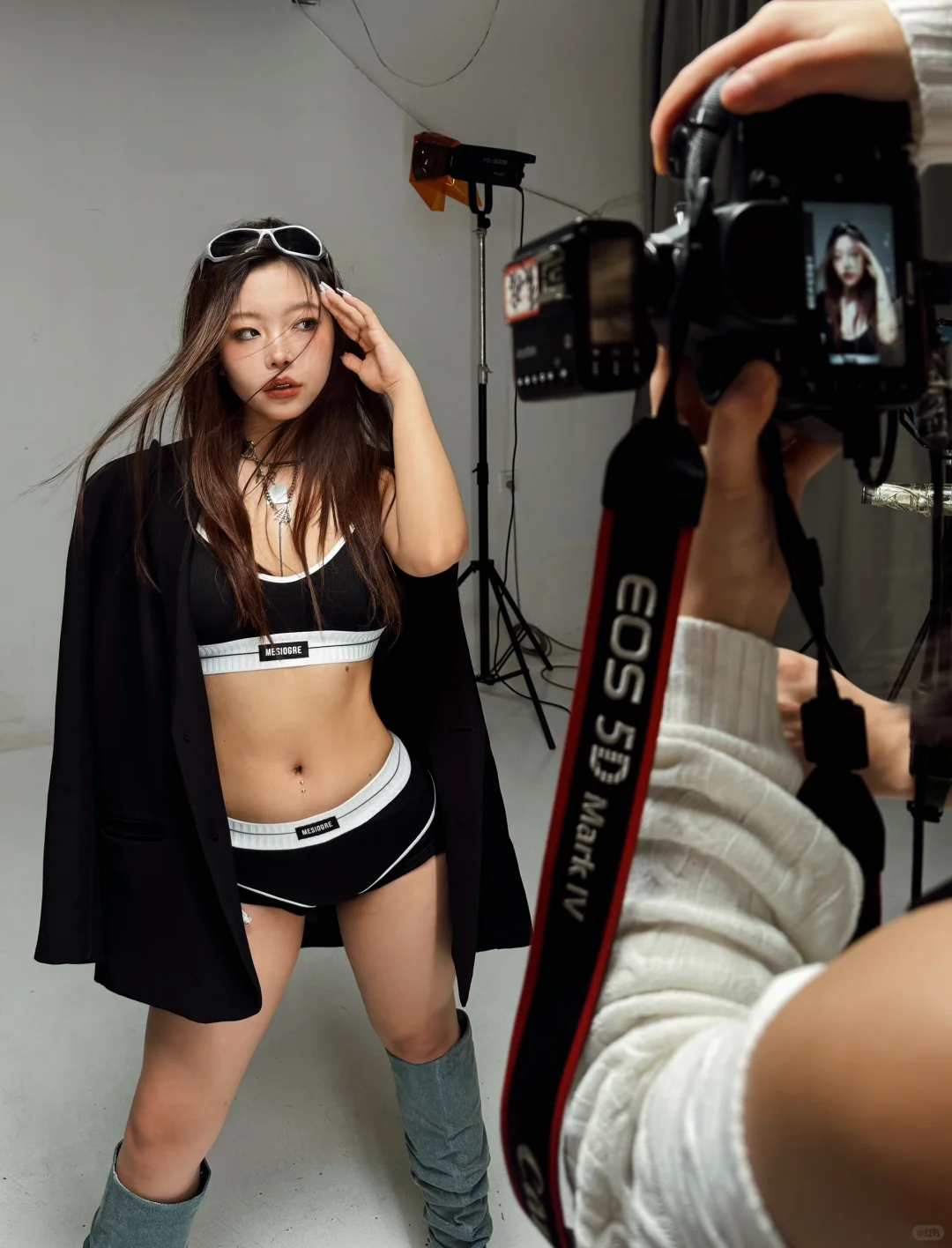 找大码模特拍辣妹风，微胖妹妹来