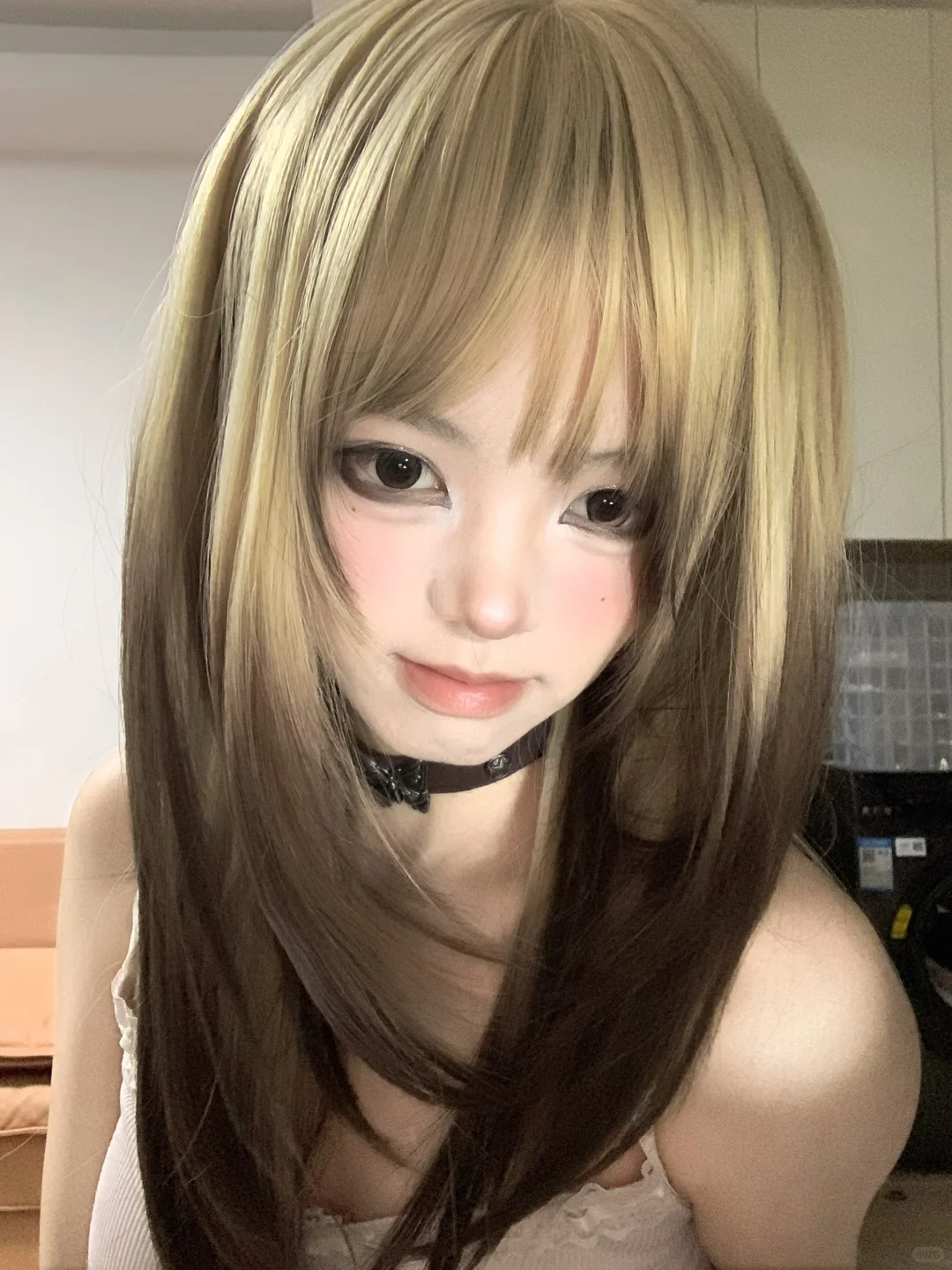 怎么一股小狗味。。