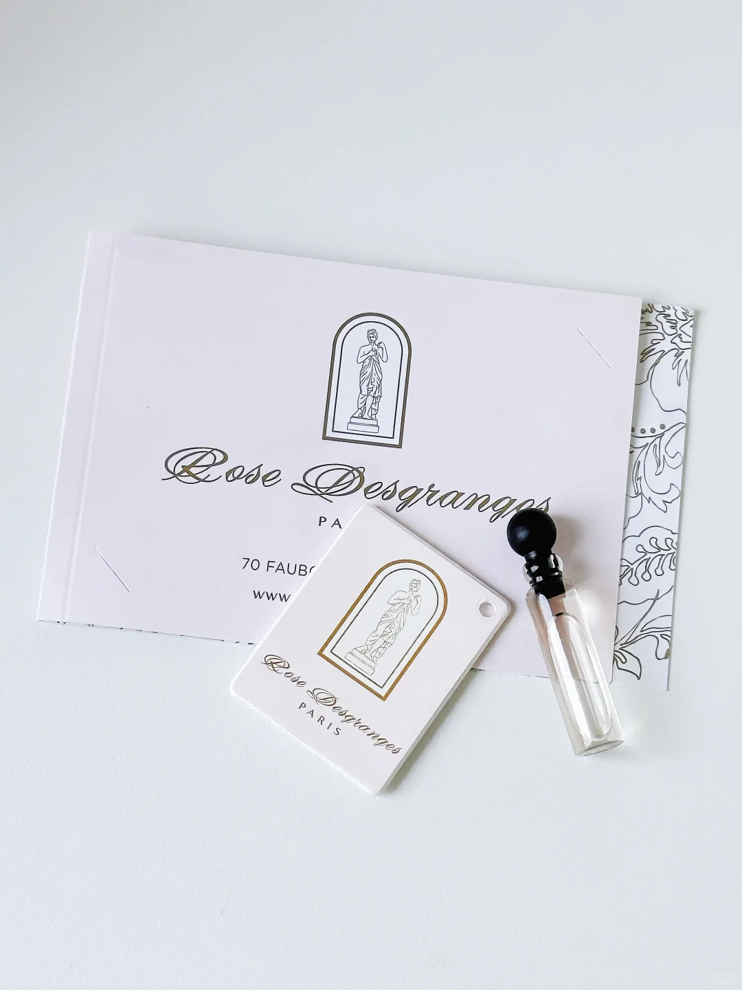 雪地里的玫瑰🥀人间富贵花的玫瑰香