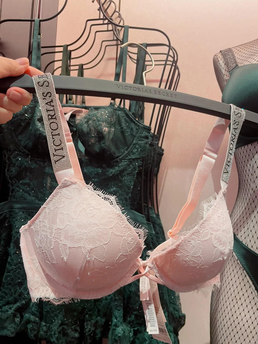 维密 花瓣粉VS天使粉