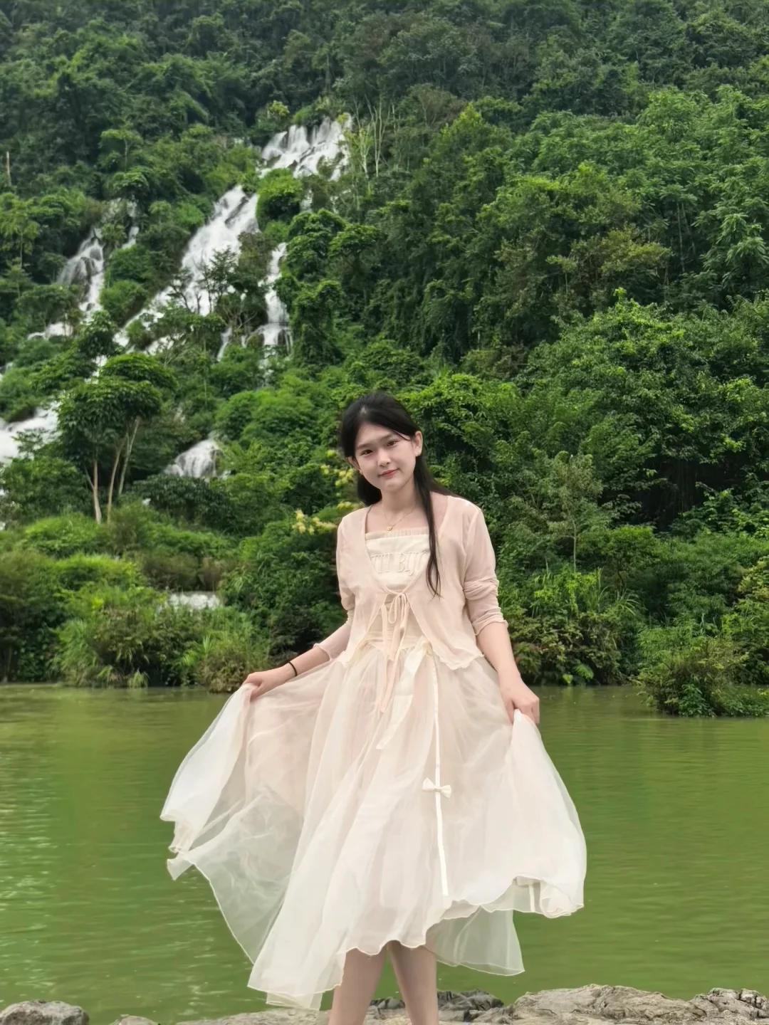 论同一件衣服的人妻感和少女感