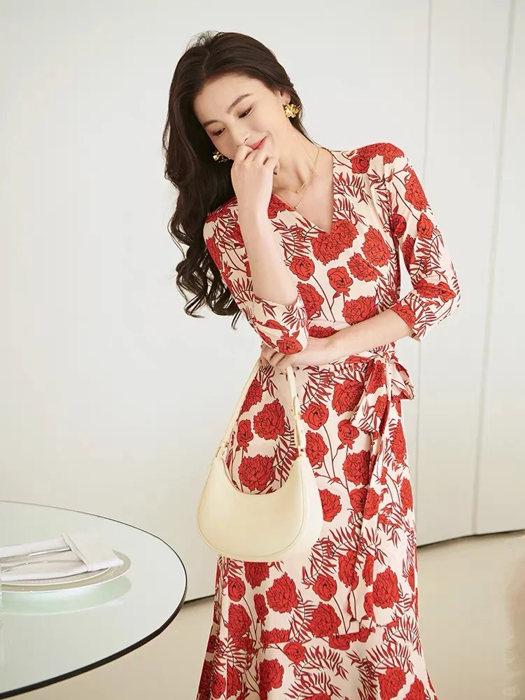 能不能来一个这样的女人？找疯了📷