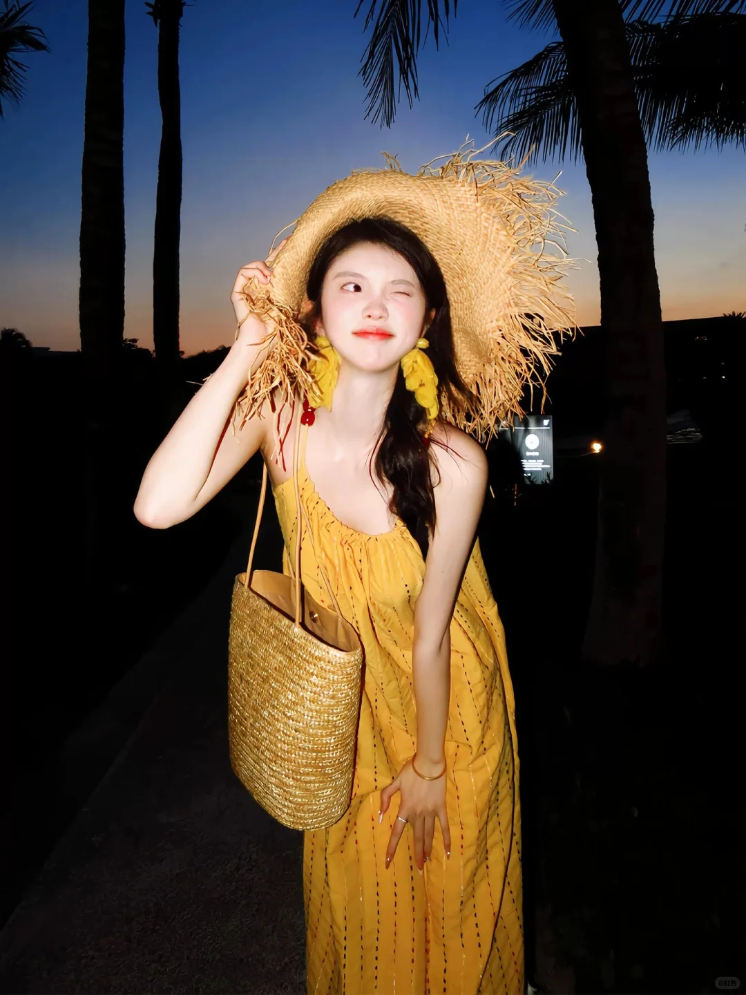 🌸度假风穿搭！显瘦又气质的黄裙