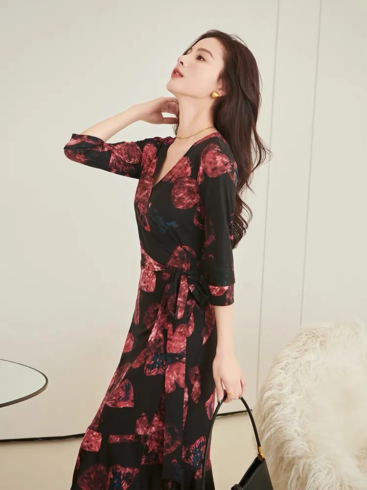 能不能来一个这样的女人？找疯了📷