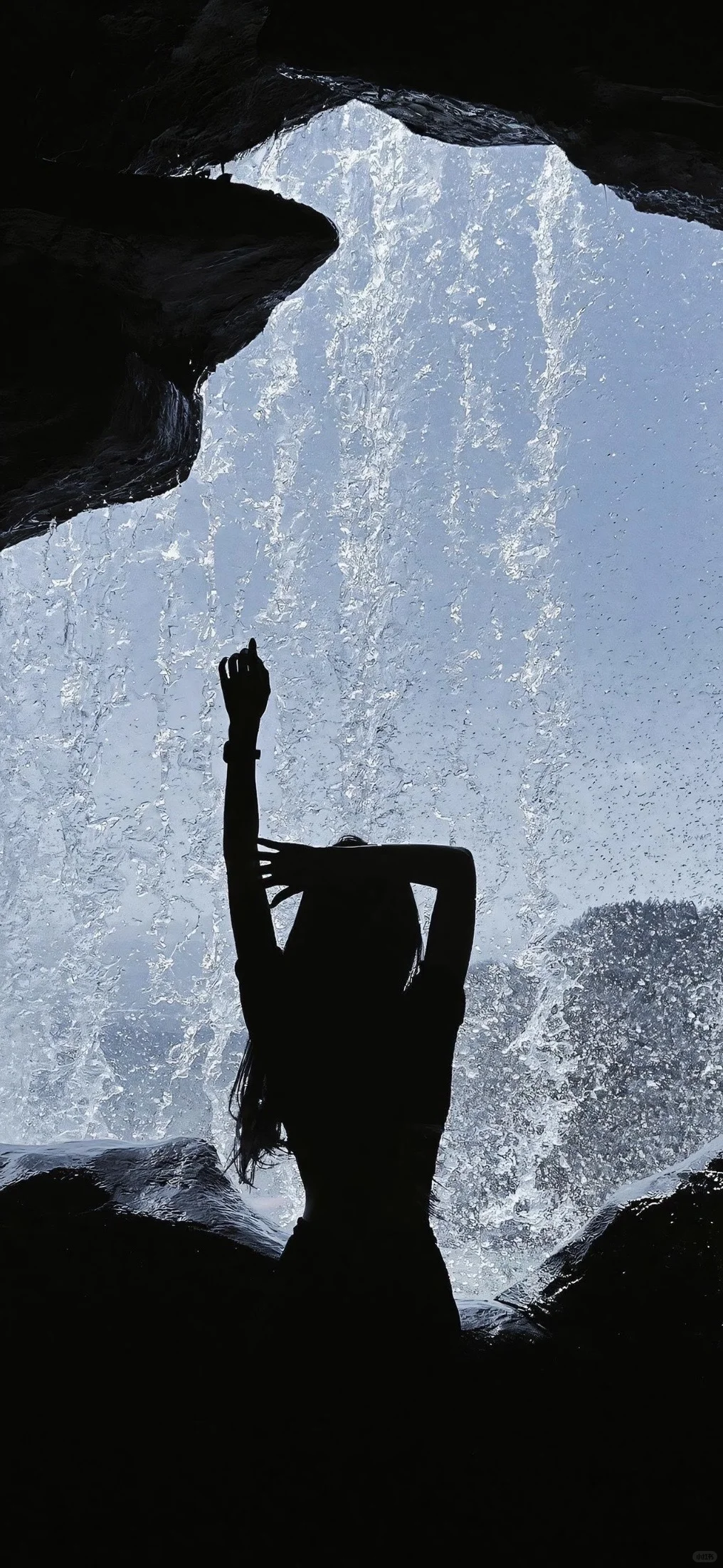 手机壁纸｜她留给你是背影🌊