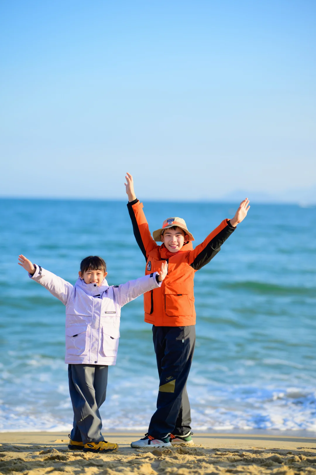 给娃穿上它，海边🌊再冷孩子也能撒欢玩