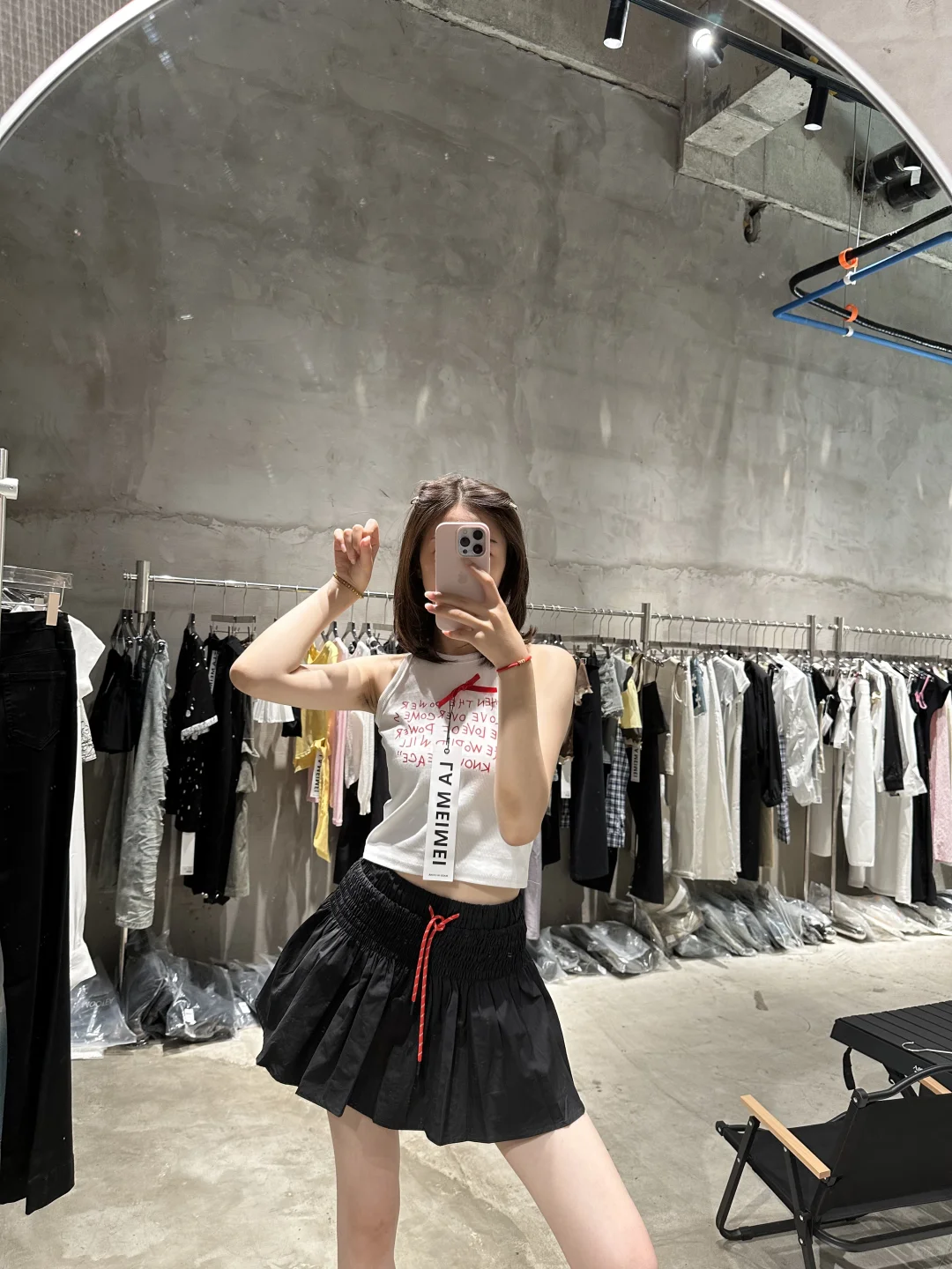 裙子短关我腿长什么事呀