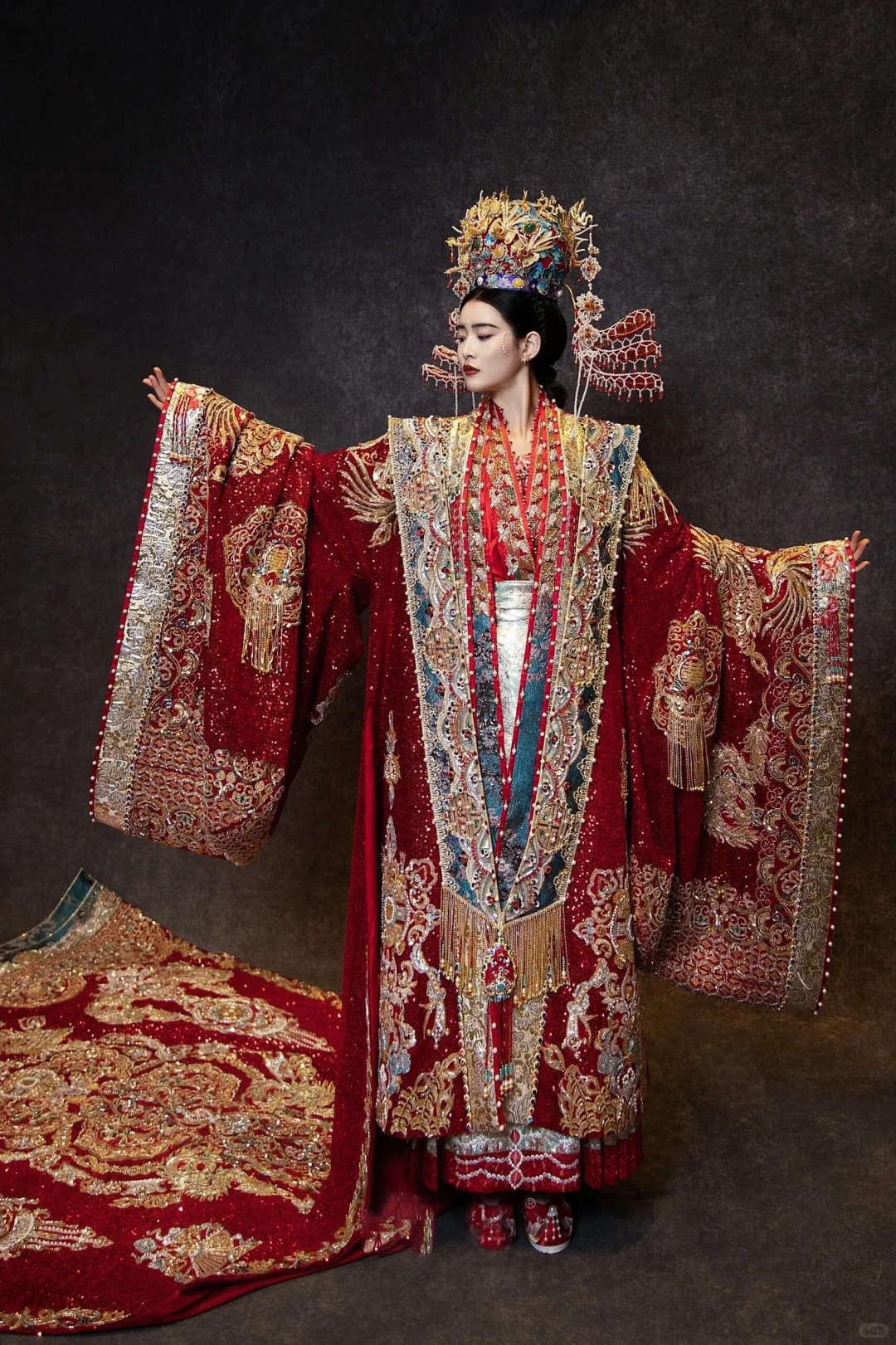凤冠霞帔十里红妆独属中国人的浪漫🌹
