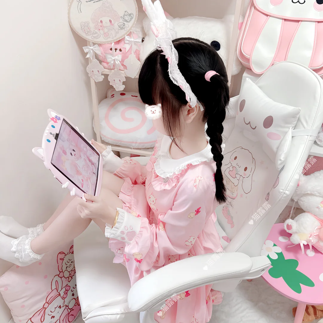 宝宝你是一块草莓小蛋糕🧁