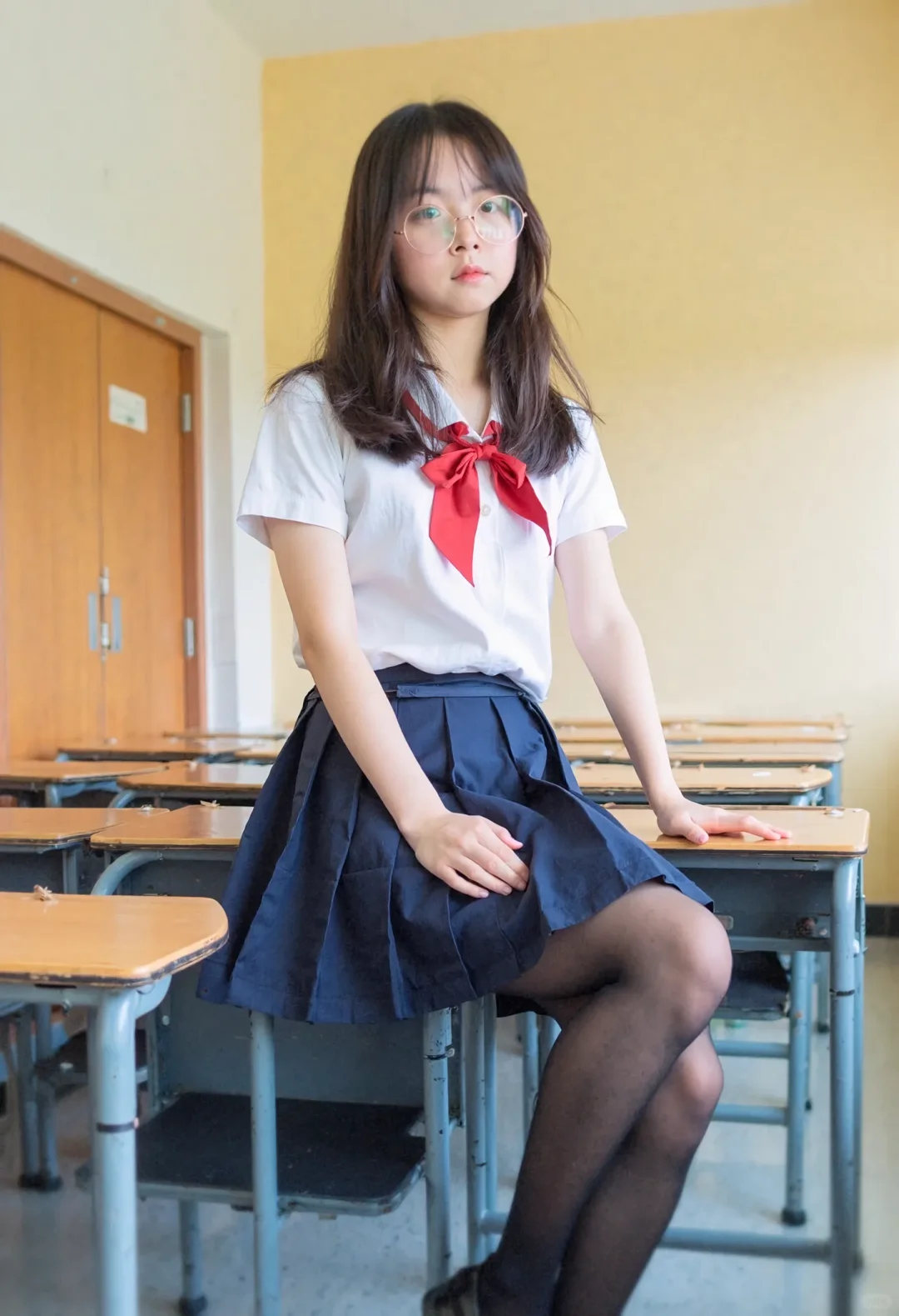 想在教室里拍到你～校服girl