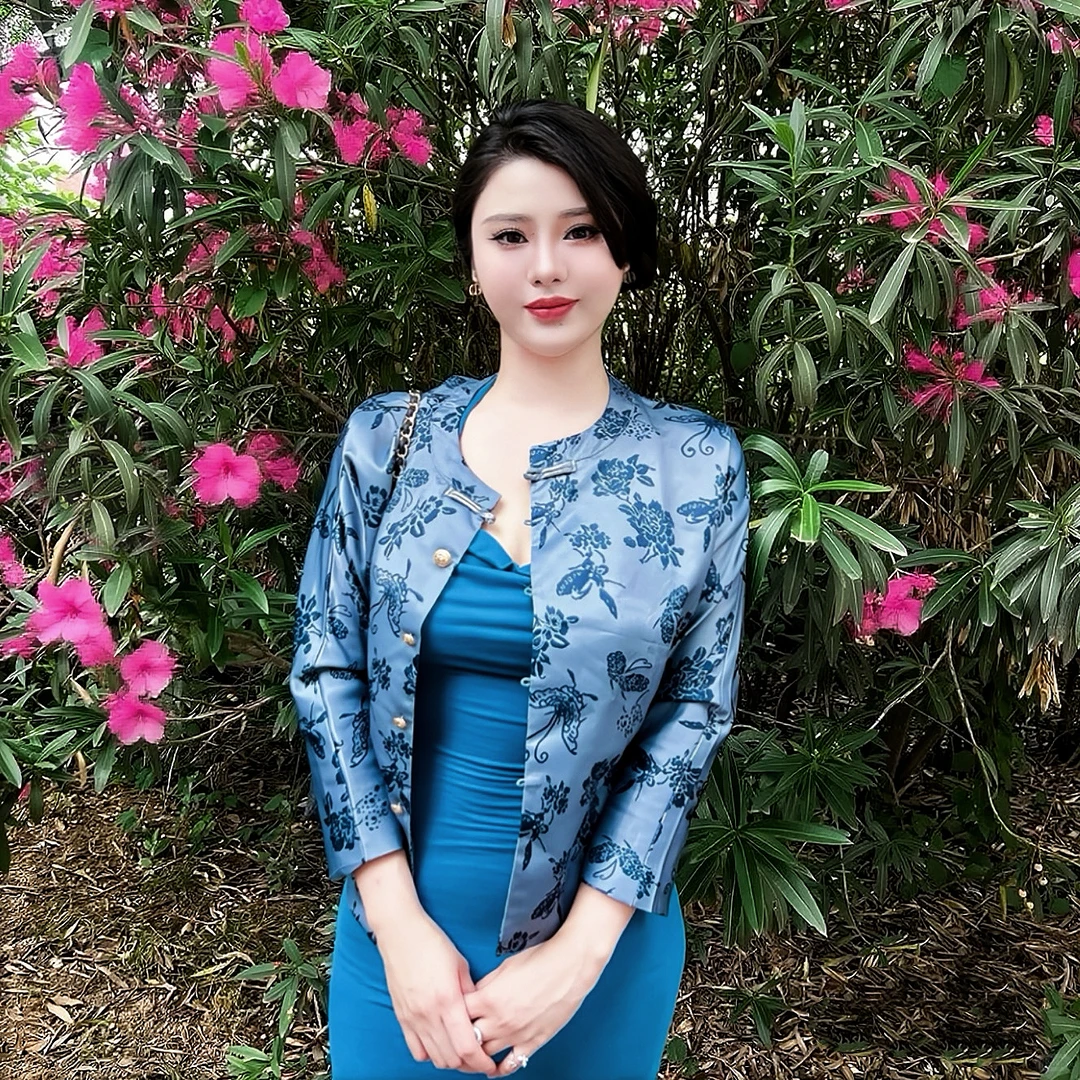 朋友说我少妇感十足，可我还不到30啊😂