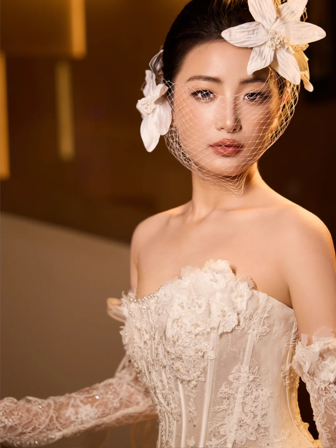 穿上了蕾丝婚纱｜怎么能拍的这么高级呢！