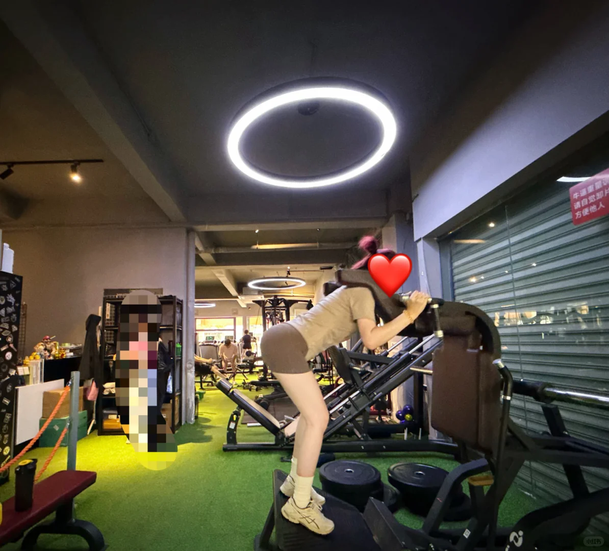 女生有线条感就是好看啊