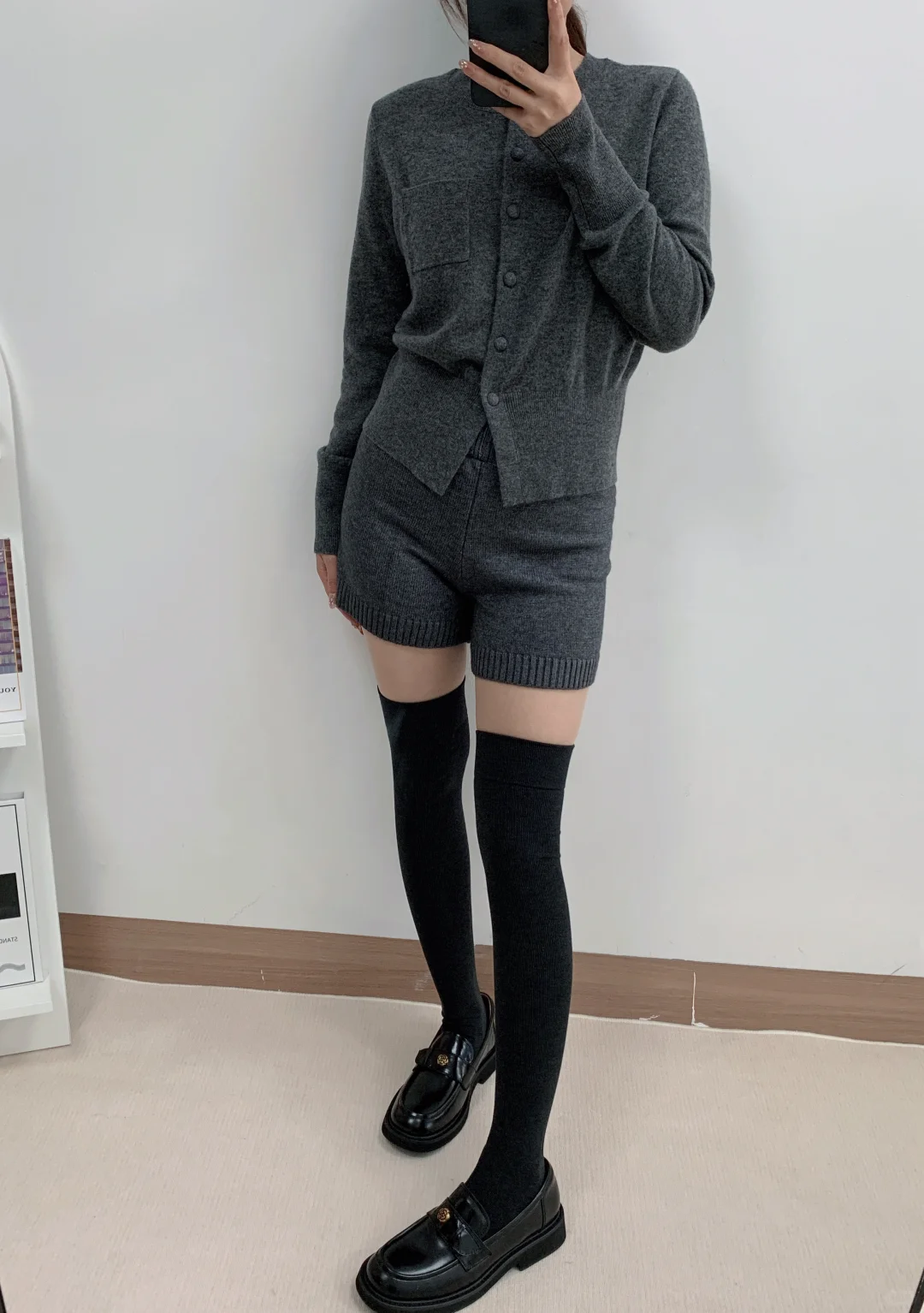 其实大腿袜想要保暖真的要买羊毛的！！！