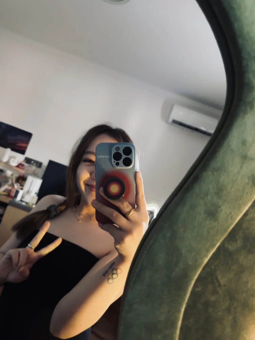 男人撒谎，女人化妆🪞