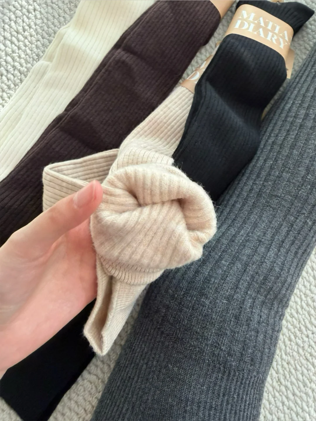 微压过膝袜来咯 就这个质感高级