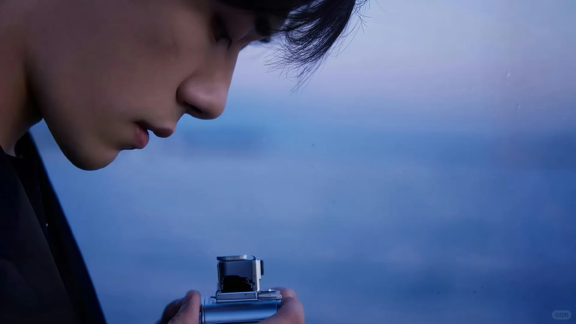 易烊千玺 iPad 电脑壁纸