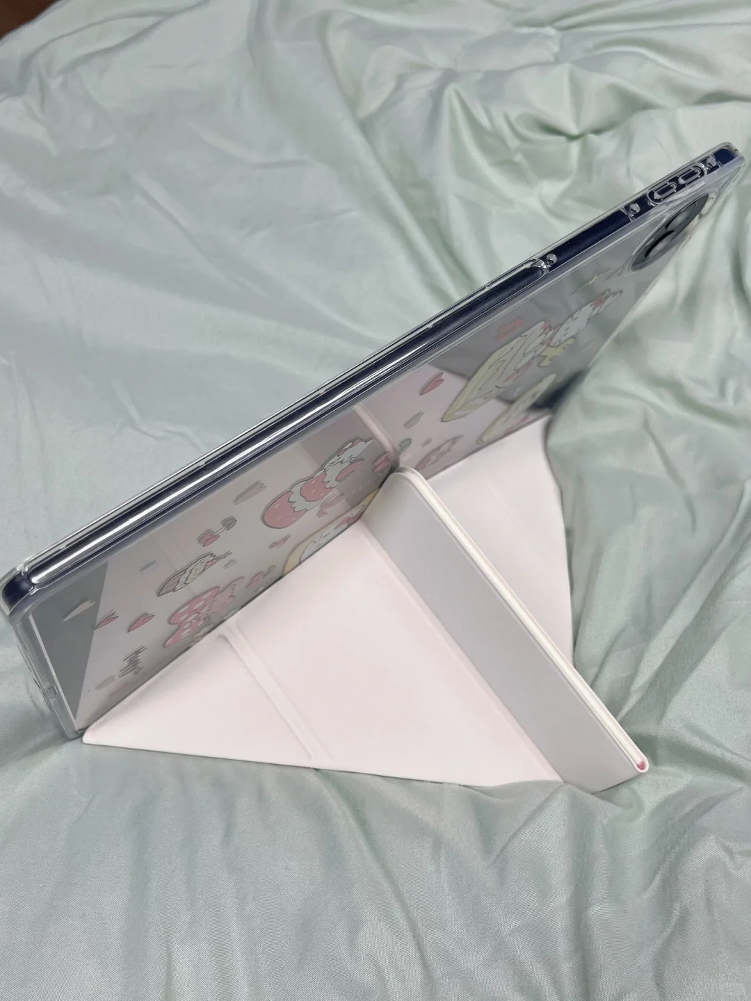 一整个爱住！我的平板穿上Hello Kitty甜品裙