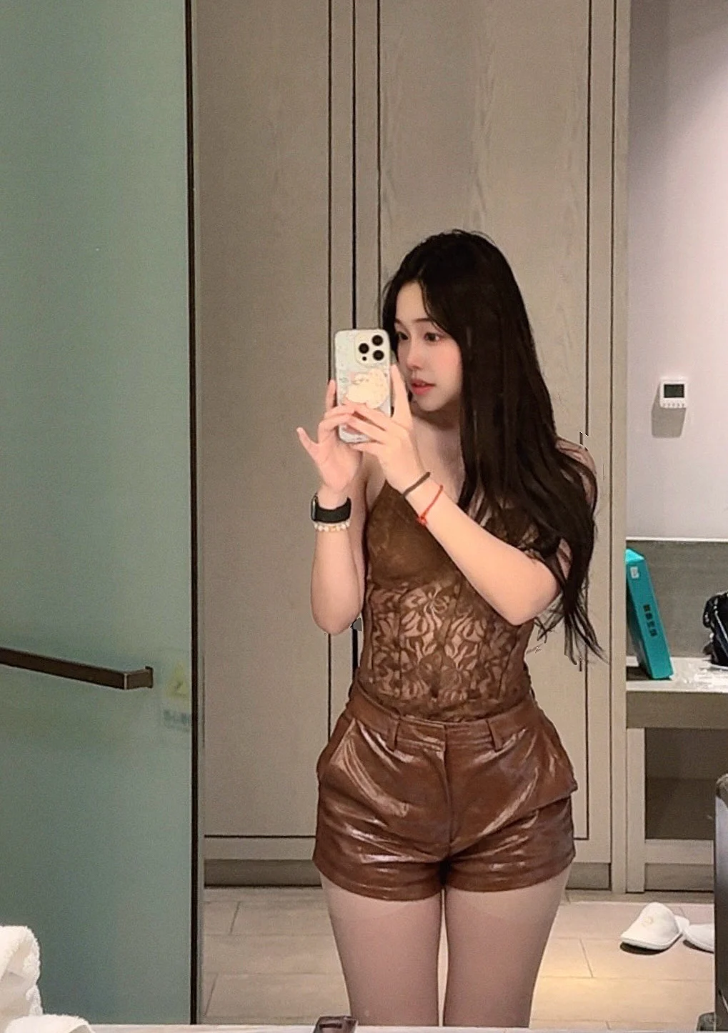 有容貌焦虑就打开美颜特效：