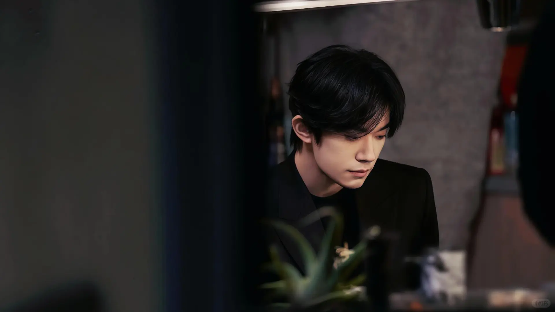 易烊千玺 iPad 电脑壁纸