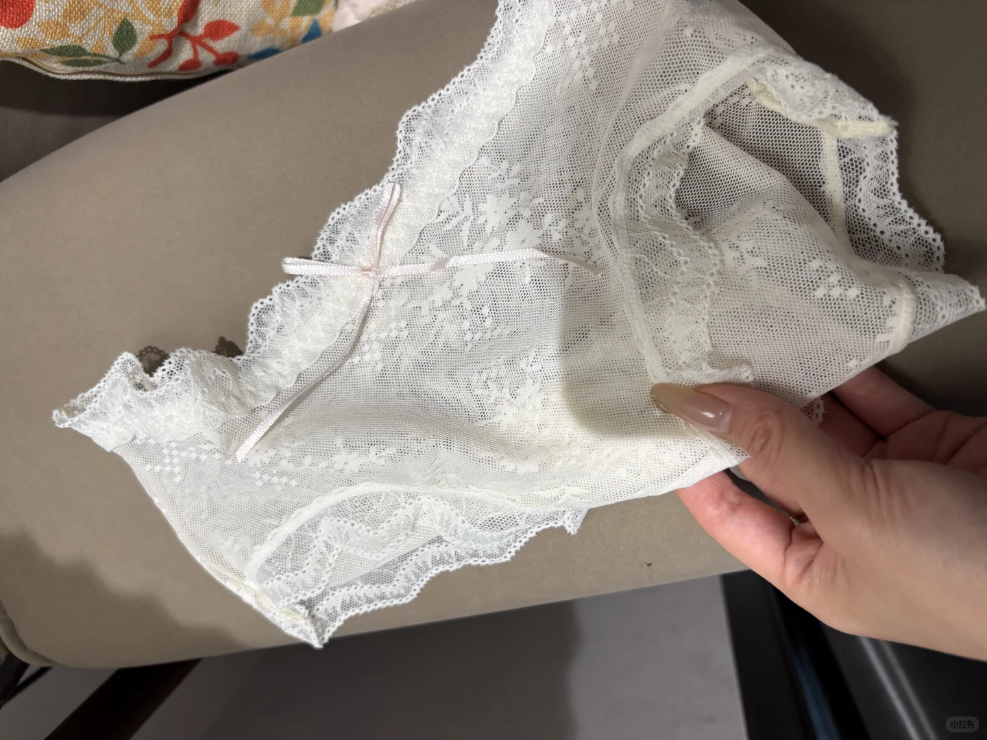 少女🍬这白色蕾丝太软啦！！