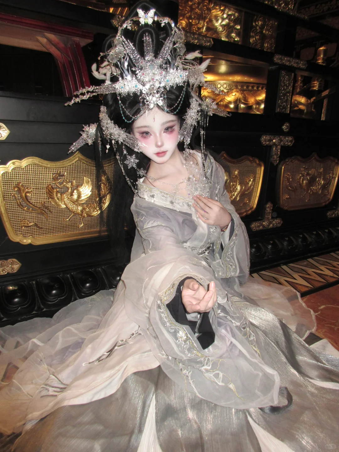 “你我皆是那人间绝色”清冷感大头妆造绝了！