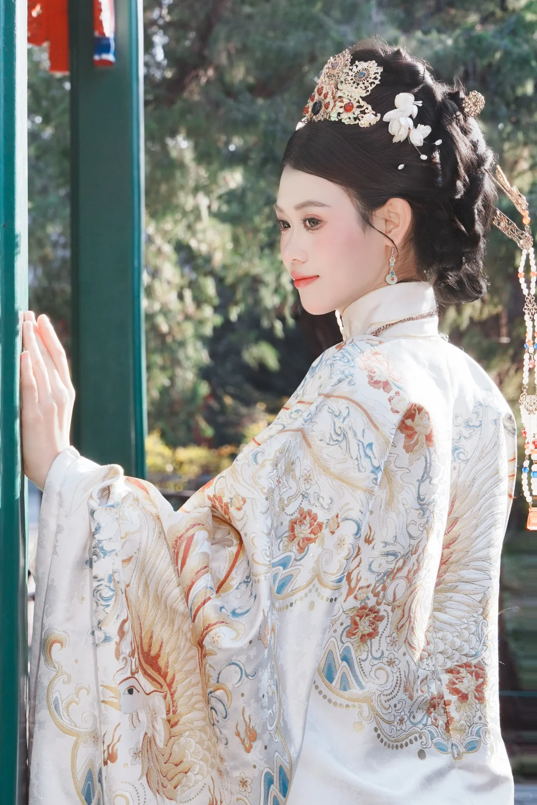 她真的太适合汉服了～～