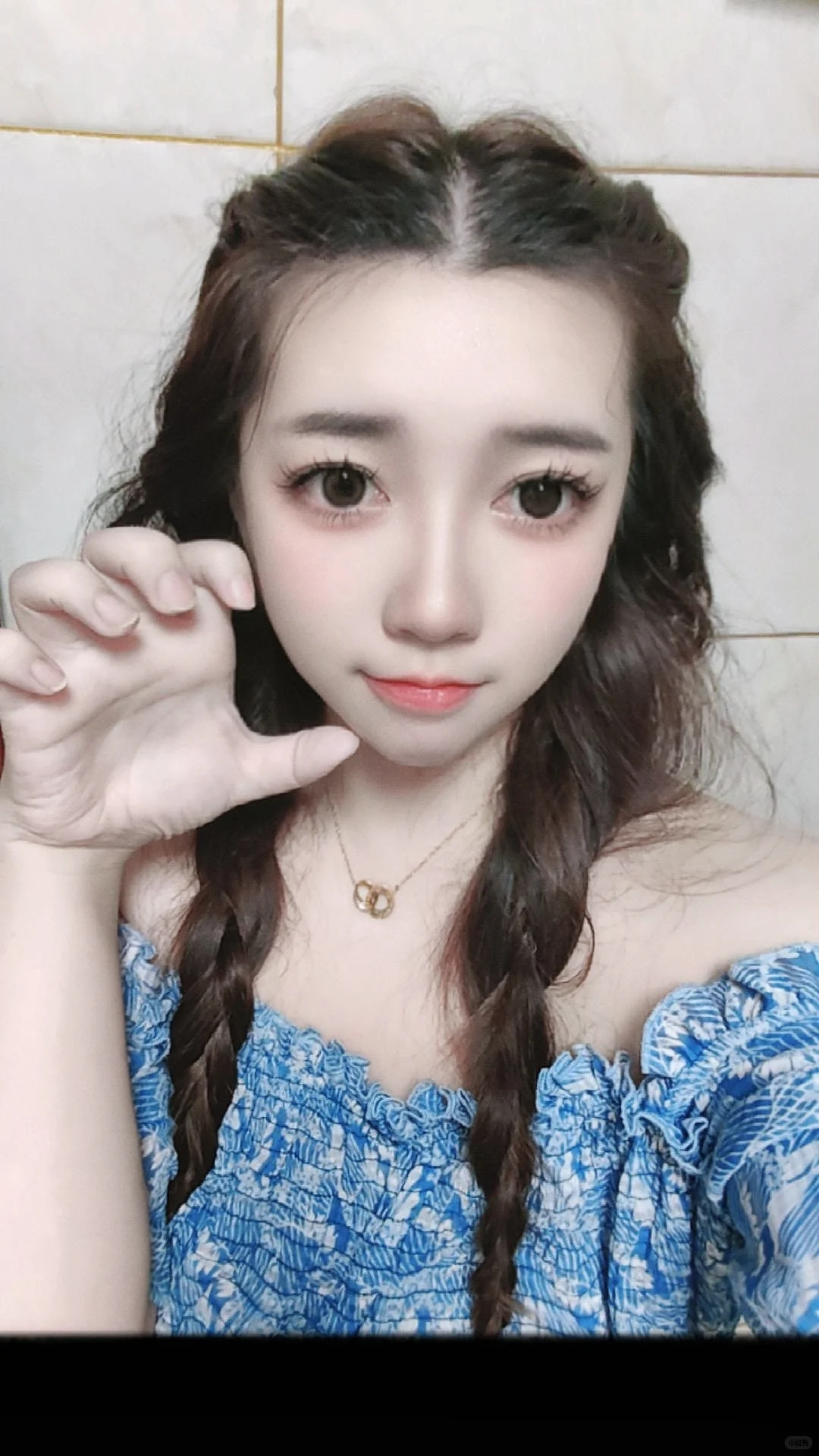 你都叫我小姐了，那我自然是娇生惯养的