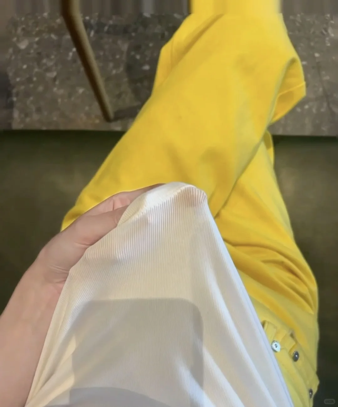 pxx挖到的白色吊带太好穿了