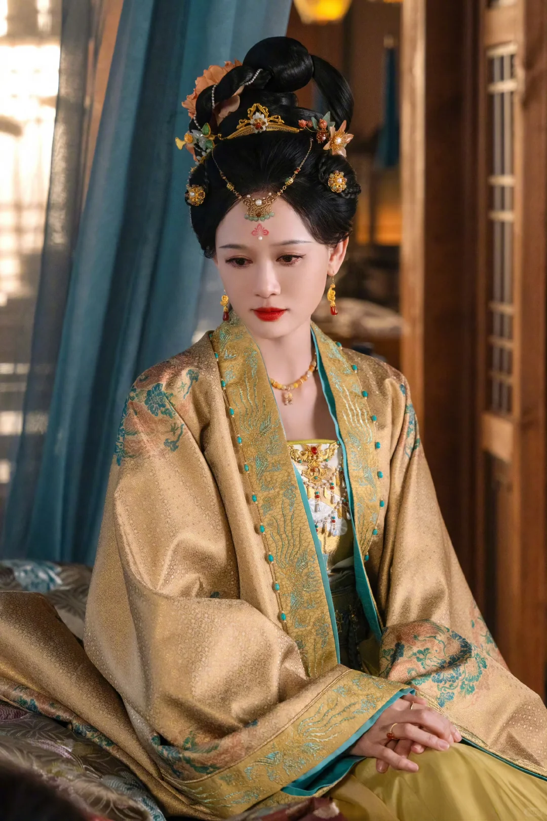 陈乔恩古装造型封神！这组图我刷了10遍