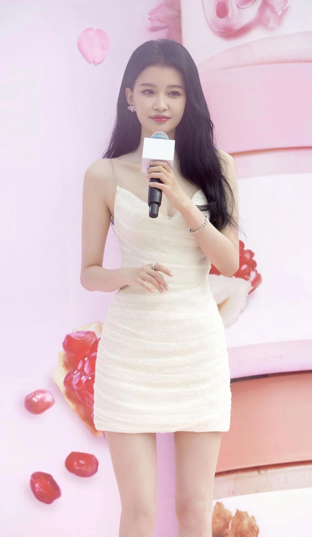 孙怡： 姐姐的魅力，性感大长腿