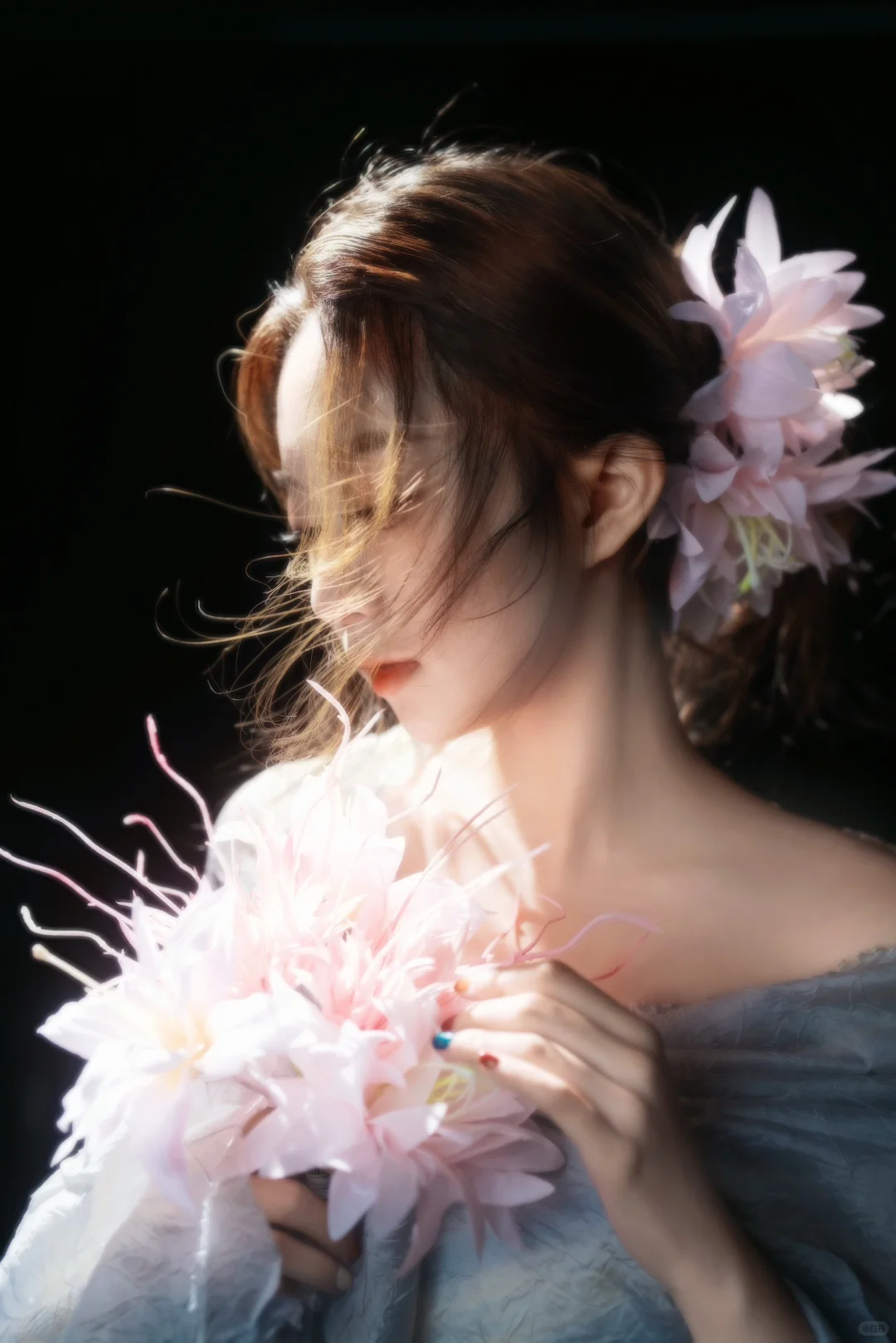 女性的躯体具有艺术感