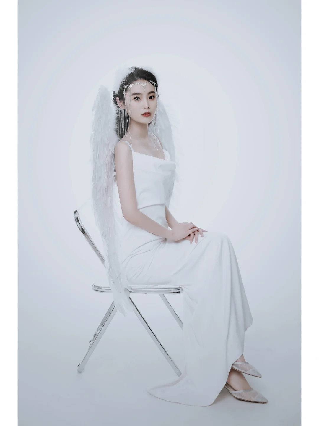 发光的天使终会将临人间