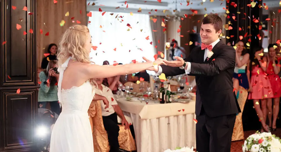 俄罗斯美女“保质期”只有8年？为何如此？