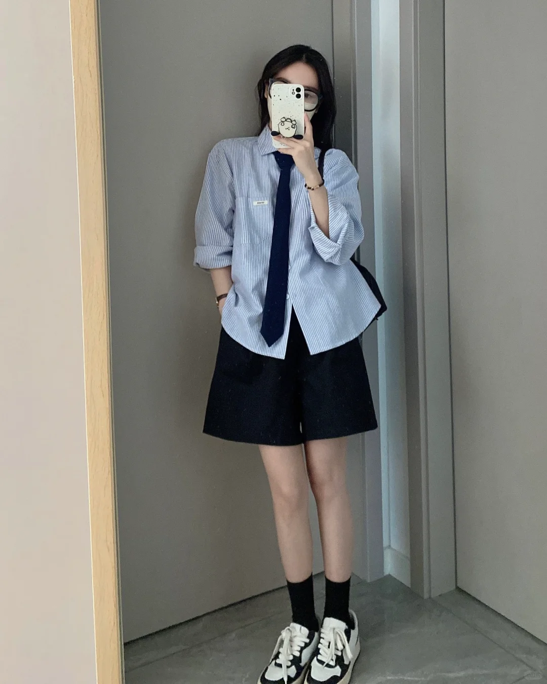 青春女高也就这样了吧（叉腰）