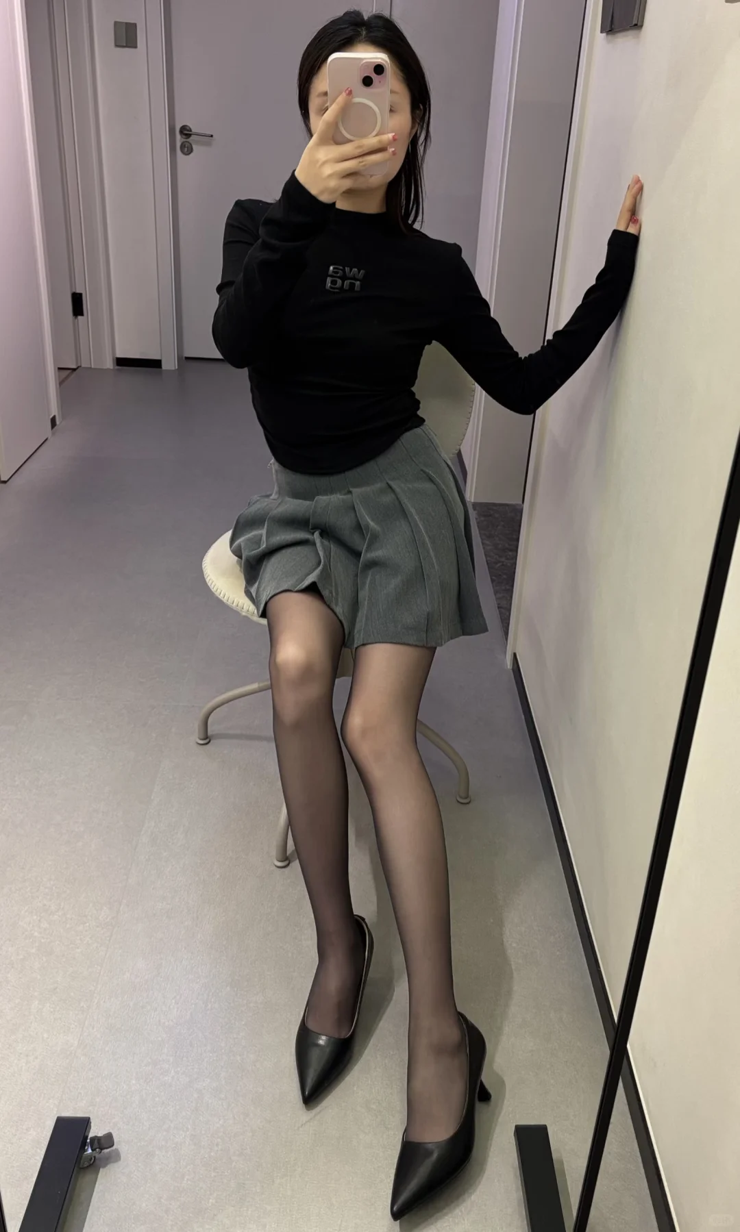 左滑今天穿这套好看吗