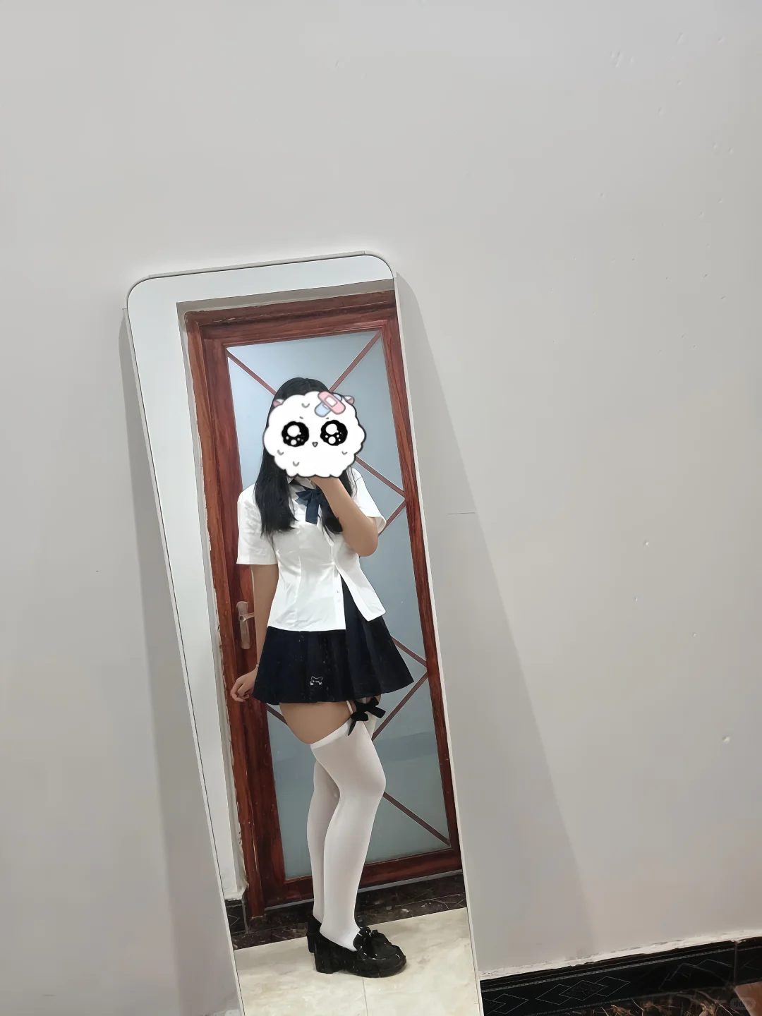 丝袜勒的腿痛怎么办😢