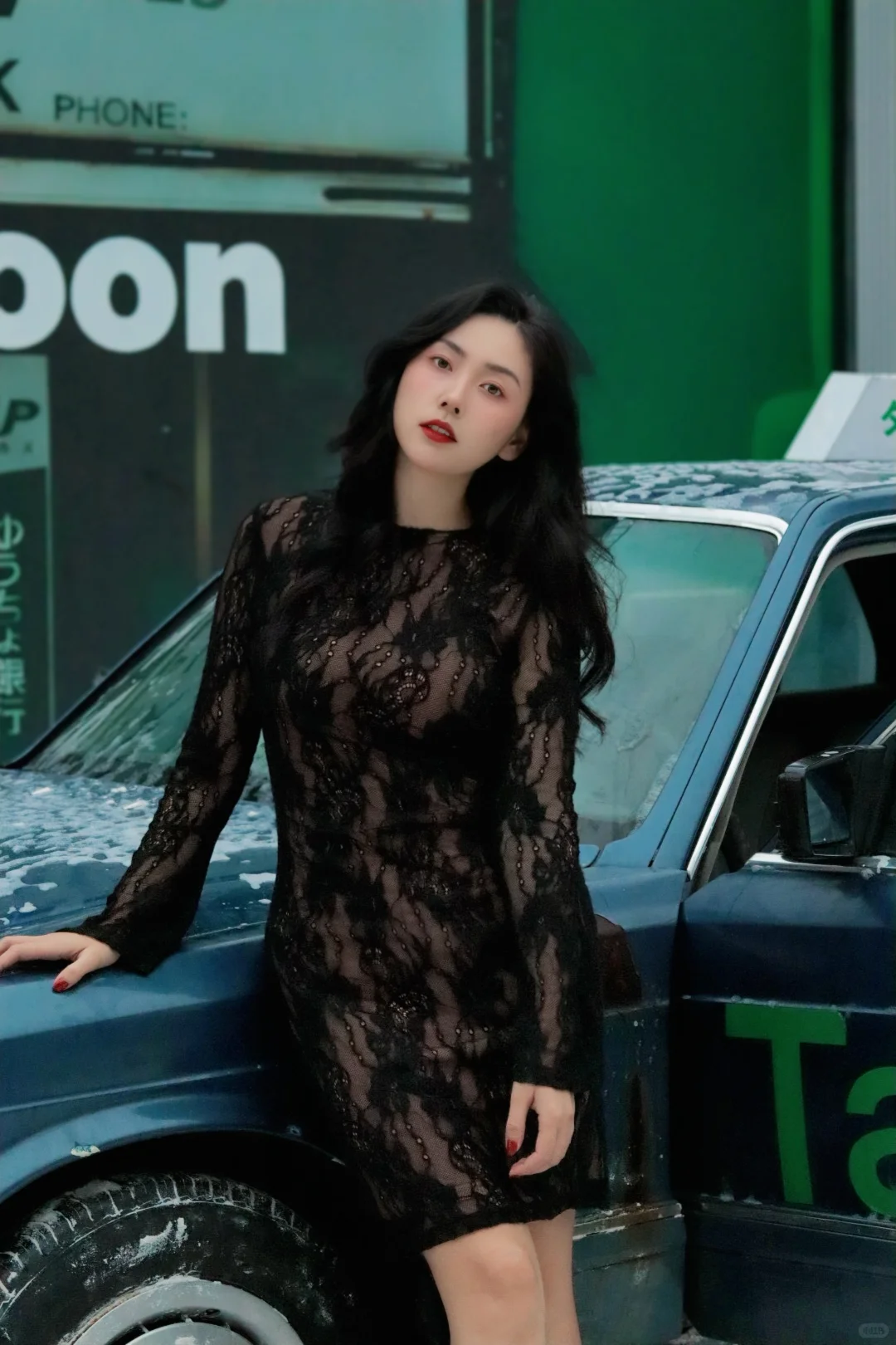 红唇➕蕾丝，这道题我会