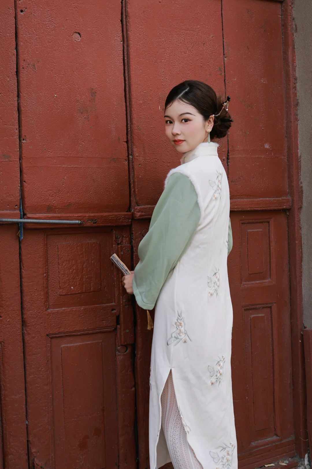 爱惨了我的旗袍外景🤍💚