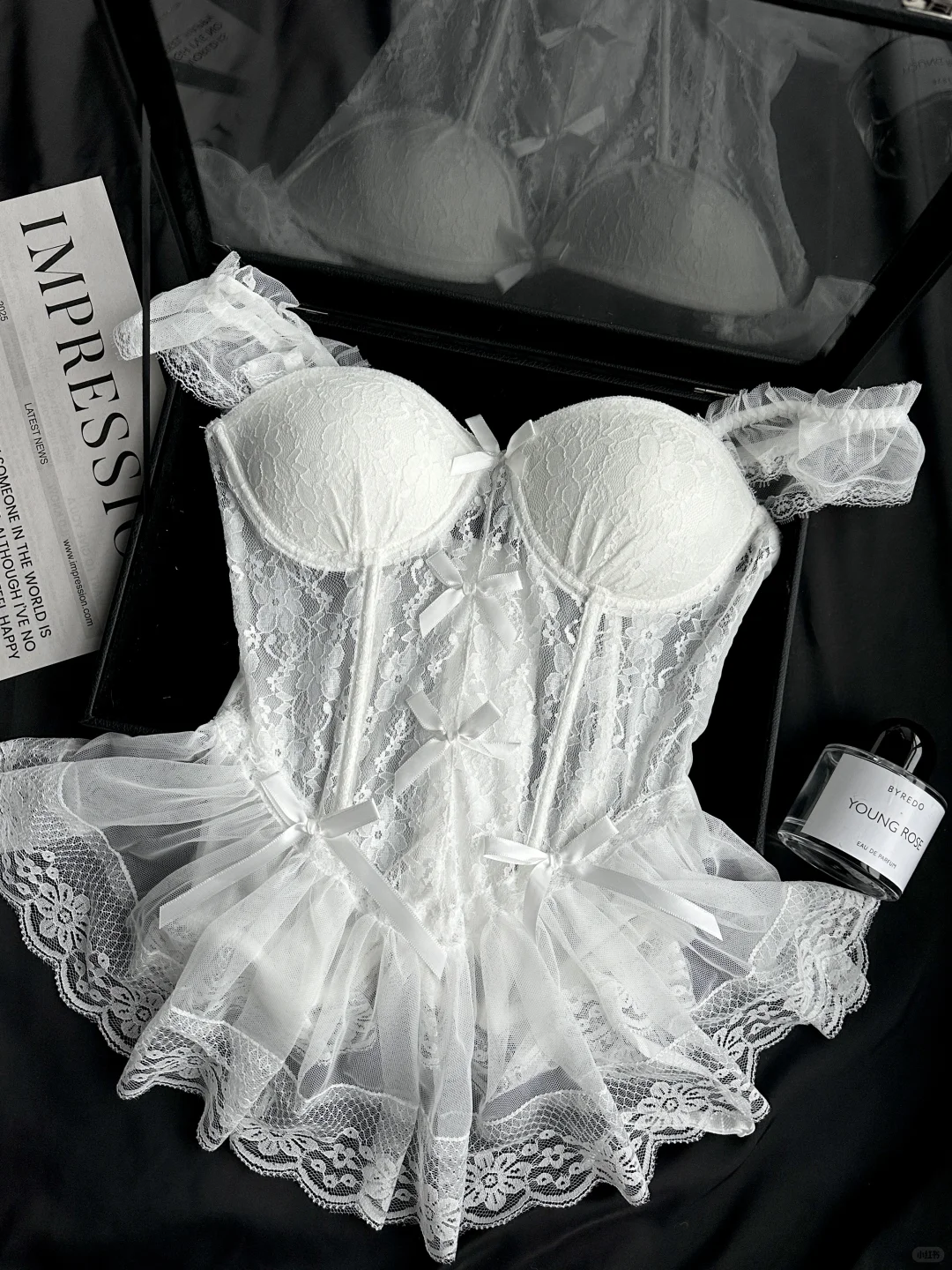 淡淡的小烧感…超纯欲的少女鱼骨胸衣！！🤍