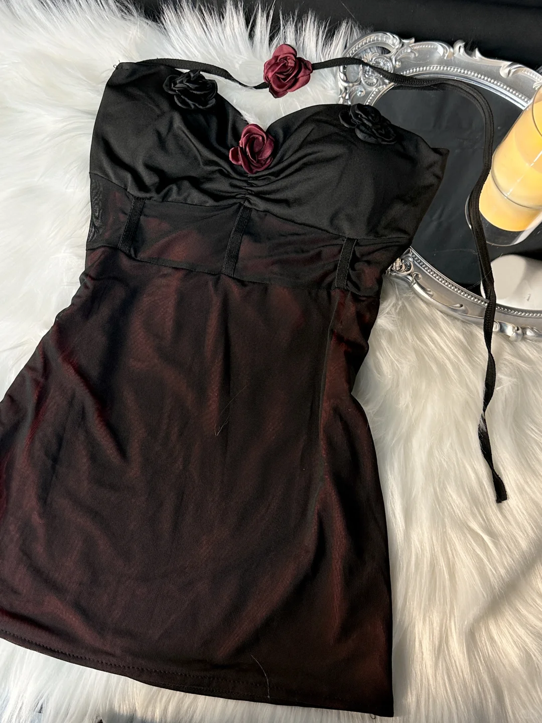 这条玫瑰包臀裙封神了…大数据推给梨形身材