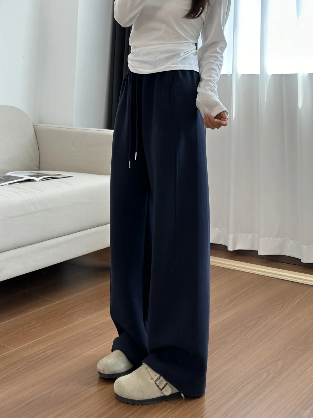 jennie味很浓的藏青色卫裤！！！